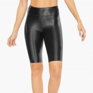 Koral Black biker shorts